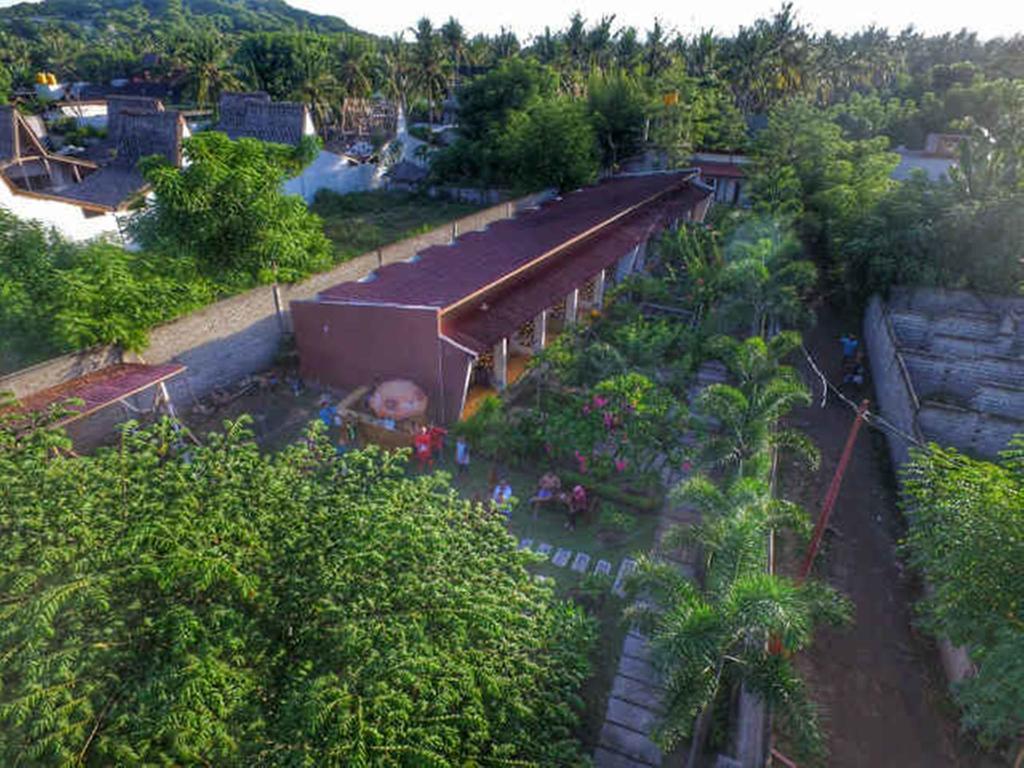 Kiayazo Hotel Gili Trawangan Exterior photo